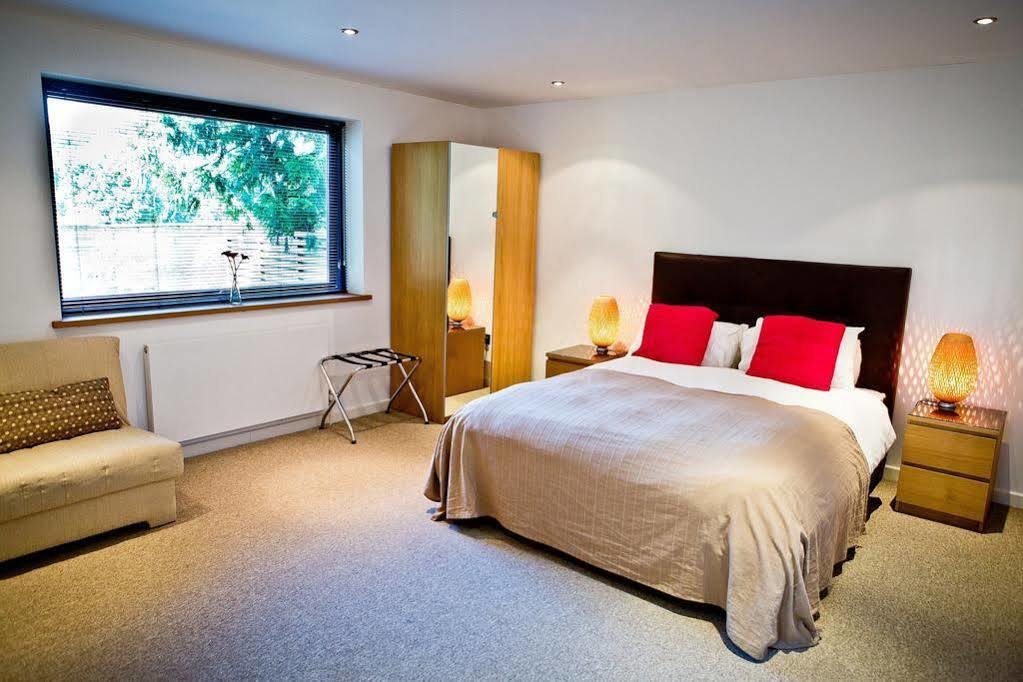 Hotel The Cedars Bathford Esterno foto